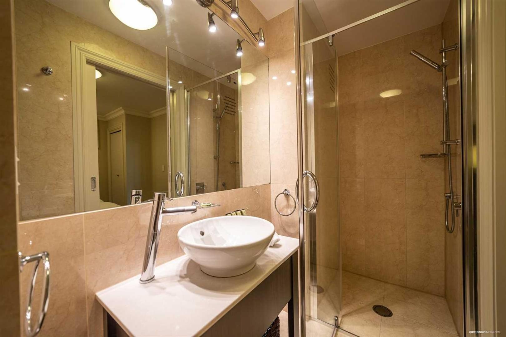 The Beacon - Luxe Studio Unit Queenstown Extérieur photo